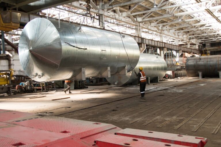 Рабочий процесс на производственной площадке в г. Алапаевск