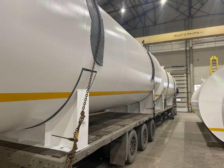 Перед Новым годом у нас по традиции горячая пора